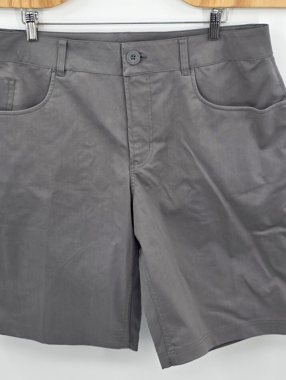 Kuiu Gray Flat Front Chino Shorts Gray Men's 38 X 11 Hunting Camping